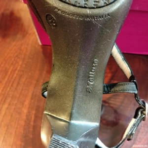 Sanda elegantă Melluso - imagine 4