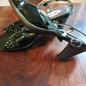 Sanda elegantă Melluso - imagine 3