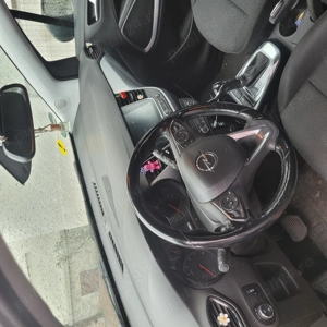 Opel Crossland x 1.2 benzină 110cp 2017 - imagine 5