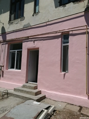 Vând apartament cu 2 camere + teren