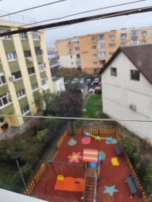 Apartament 2 camere, decomandat   52 mp, Strada Revoluției nr. 6, etaj 3