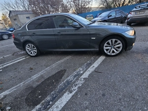 BMW seria 3 an 2010 - imagine 3