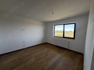 Casa parter toate utilitățile la intrare in Ciorogarla - imagine 5