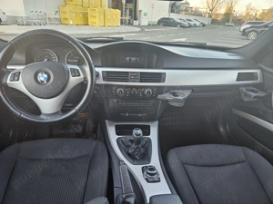 BMW seria 3 an 2010 - imagine 6
