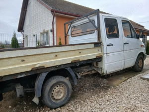 Vând autoutilitara Mercedes Benz Sprinter 208 CDI - imagine 3