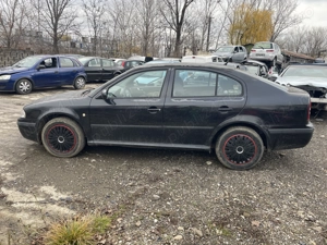 Dezmembrez Skoda Octavia 1 Tour 1.4 55kW 60CP BCA an 2005 - imagine 2