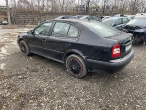 Dezmembrez Skoda Octavia 1 Tour 1.4 55kW 60CP BCA an 2005 - imagine 9