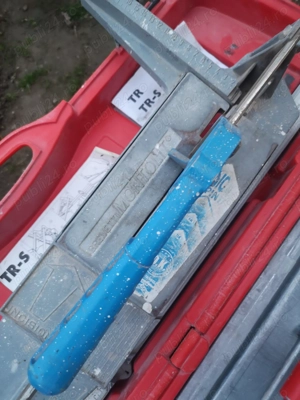 Vînd mașină de tăiat gresie montolit,45 cm