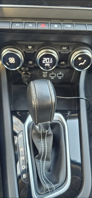 Vand Renault Arkana, full hybrid, garantie pana in luna august 2028 - imagine 7