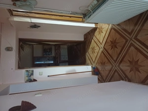 Vand apartament in casa central