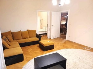 MEDICINA - ETAJ 2 - CLADIRE ISTORICA - 3 CAMERE - 1 BALCON - 1 TERASA - CENTRALA PROPRIE - CLIMA