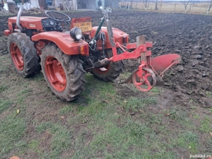 vand tractoras 4x4 ,de 45 cai