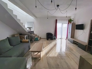 Proprietar vand duplex in Sanadrei - imagine 2