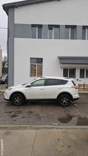 Toyota RAV4 2017 4x4 2.5 benzina Hybrid - imagine 3