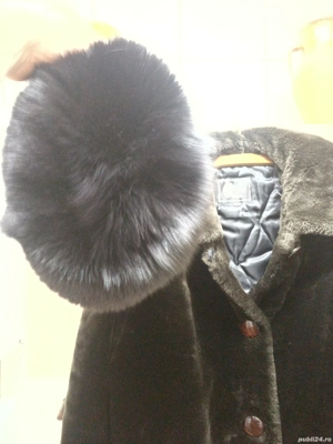 Haina si caciula de  blana de dama - imagine 4