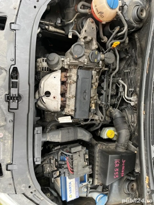 Vand Motor Skoda fabia 1.2 benzina anul 2011 