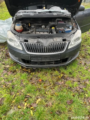 Dezmembrez Skoda fabia anul 2011 - imagine 5