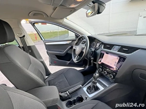 Skoda Octavia Comfortline Automat 2.0 TDI 150 CP 2019 11 - imagine 4