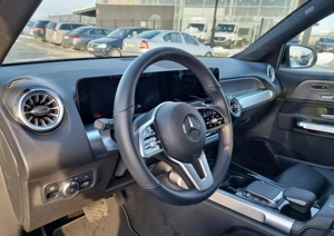 VAND MERCEDES-BENZ GLB 200 , an 2021, Primă înmatriculare: 17.04.2021 - imagine 9