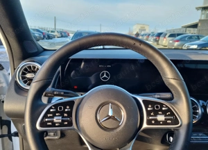 VAND MERCEDES-BENZ GLB 200 , an 2021, Primă înmatriculare: 17.04.2021 - imagine 8