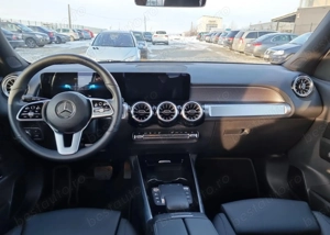 VAND MERCEDES-BENZ GLB 200 , an 2021, Primă înmatriculare: 17.04.2021 - imagine 7