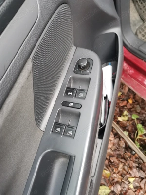 Volkswagen Jetta 2008 1.6 benzina - imagine 6