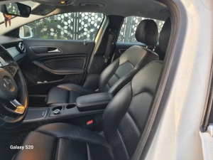 Mercedes GLA 180 2018  - imagine 8