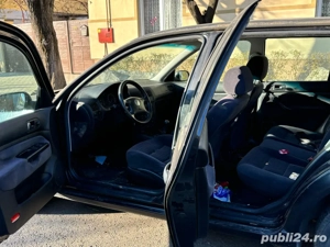 Volkswagen Golf 4 2002 1.6 Benzina 16V - imagine 6