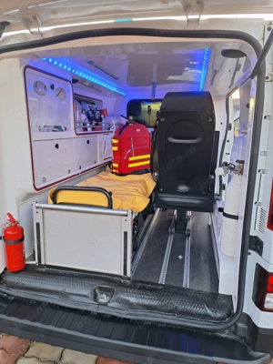 Vând ambulanta privata - imagine 6