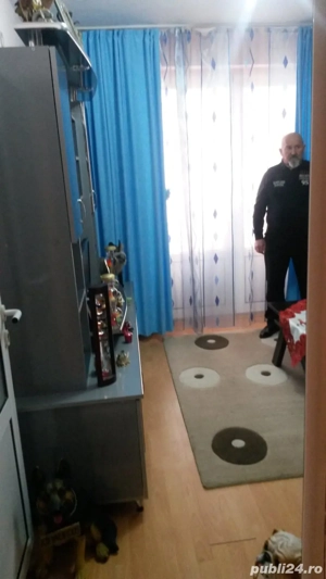 închiriez apartament  - imagine 2