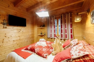 Cabana cu 6 dormitoare, terasă privată și piscina interioara. Disponibil Craciun,Revelion! - imagine 3