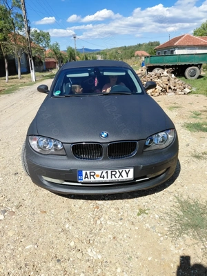 Dezmembrez bmw seria 1 motor 2000 dizel din 2007  - imagine 3