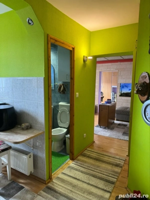 Vand apartament 2 camere - imagine 10
