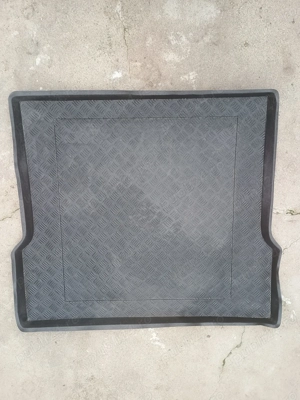 Tavita portbagaj Logan II