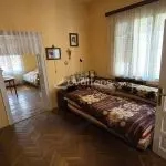 Resita, de vânzare casă, două corpuri, curte, zona centrală - imagine 11