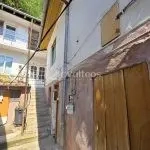 Resita, de vânzare casă, două corpuri, curte, zona centrală - imagine 2