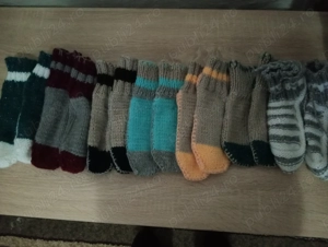 Vând sosete croșetate manual