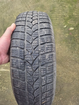 Vand cauciucuri de iarna Tigar winter, folosite,14/70/175, 30 de lei bucata. - imagine 2