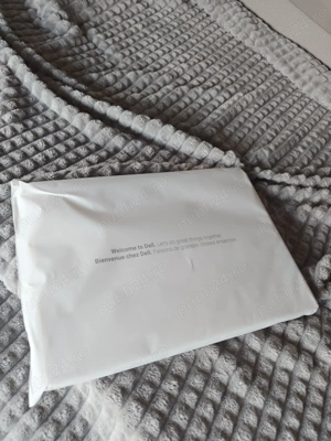 Vând Laptopuri noi Dell