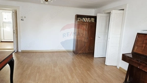 Apartament cu 3 camere de vânzare în zona Central - imagine 12