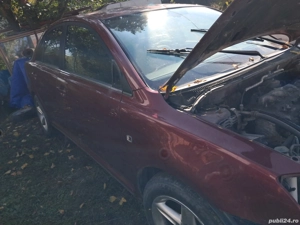 Dezmembrez Toyota Avensis 2005  - imagine 3