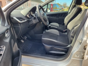 Peugeot 207 1.4 benzină 146000 km - imagine 4