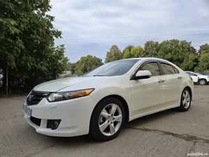 vând Honda accord 8, model executive  - imagine 3