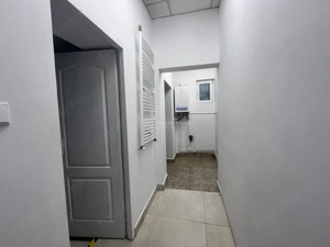 LUGOJ, DE INCHIRIAT – SPATIU COMERCIAL CENTRAL, 95 MP,  (LANGA POLITIE) - imagine 5