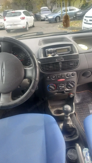 Vând Fiat Punto 1.2 - imagine 7