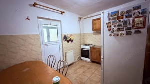 Proprietar, Apartament 3 camere, decomandat, etaj 2, 22 Decembrie 1989 (Piata Mica) - imagine 5