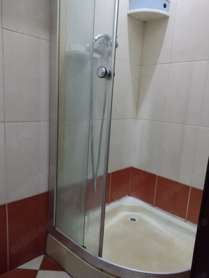 Cameră de închiriat în Tractorul - imagine 3