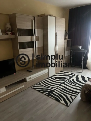 2 camere decomandate, etaj 3/8, lift, centrala termica - 116 000 Euro