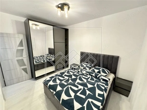 Apartament nou, 3 camere, 2 bai, 2 balcoane, disponibil imediat