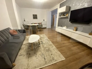 Apartament decomandat, 3 camere, etaj 1, lângă Spitalul Județean – mobilat